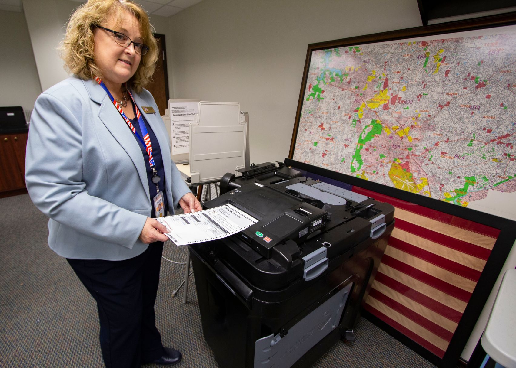 092719_MDJ_Voting3.jpg
